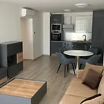 Fregatt 04 דירה