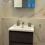 Fregatt 04 דירה שיופוק