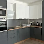 Fregatt 04 דירה *